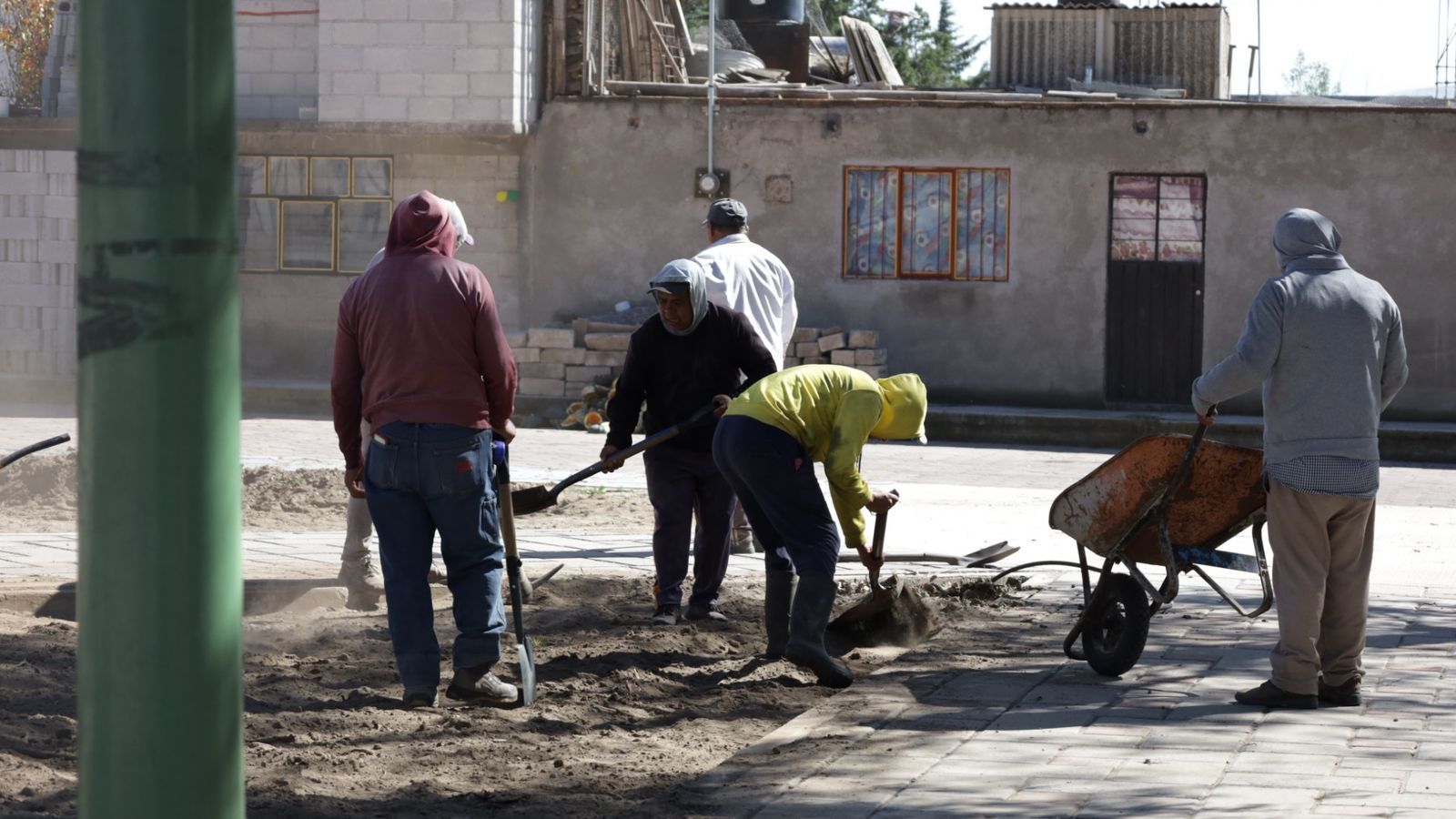 Avanza la renovación del parque público en la colonia José María Morelos, un compromiso cumplido con ciudadanía huamantleca